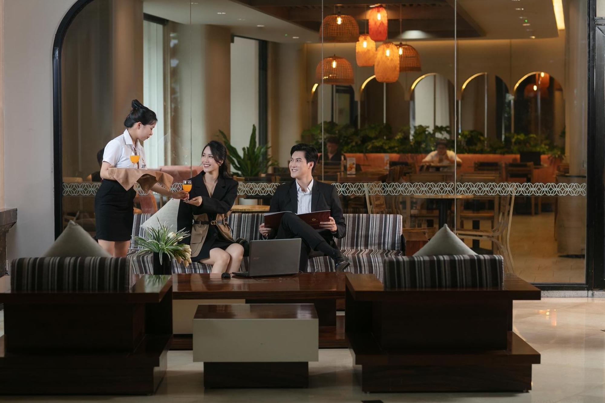 Lao Cai Star Hotel Exteriör bild