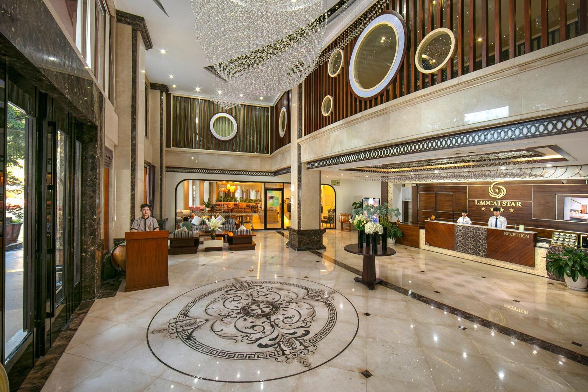 Lao Cai Star Hotel Exteriör bild